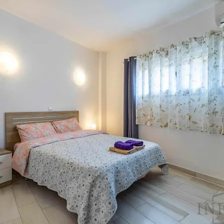 Inftour Cristina 1 Апартаменти Кальпе